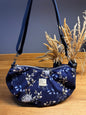 Bananentasche - blau/Blumenprint - Gr. S