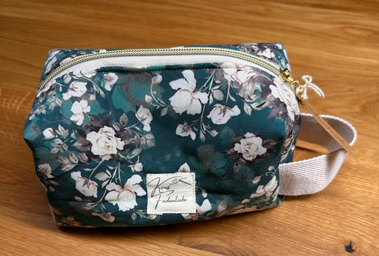 Kosmetiktasche - Blumenmuster grün Gr. M