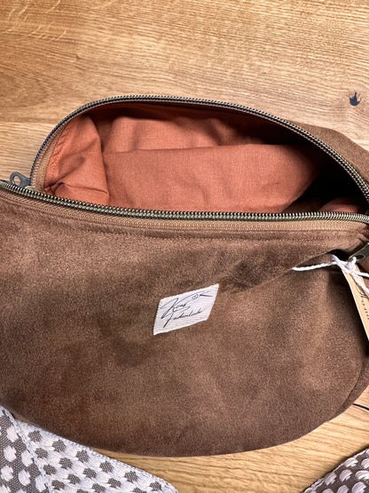 Bananentasche - cognac Velourleder- Gr. S