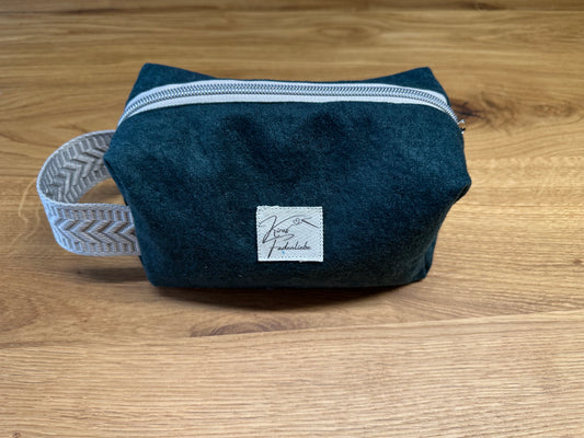 Kosmetiktasche - grün Gr. M