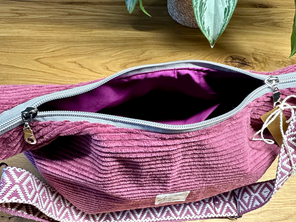 Bananentasche - Cord - beere Gr. M