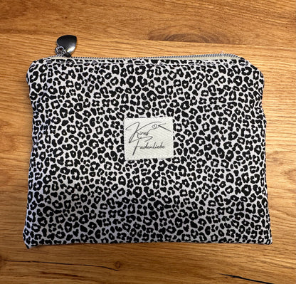Kosmetikmäppchen Leoprint mit silber Gr. XS