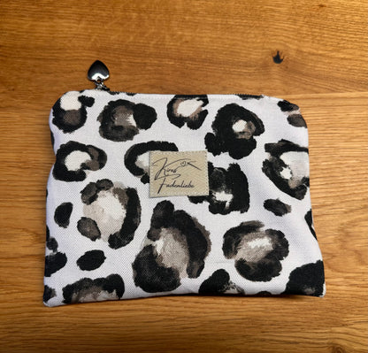 Kosmetikmäppchen Leoprint mit silber Gr. XS