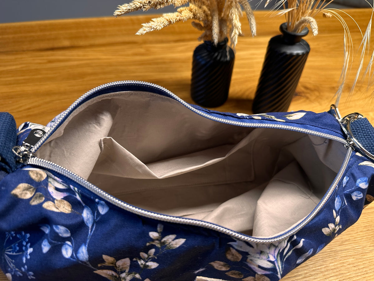 Bananentasche - blau/Blumenprint - Gr. S