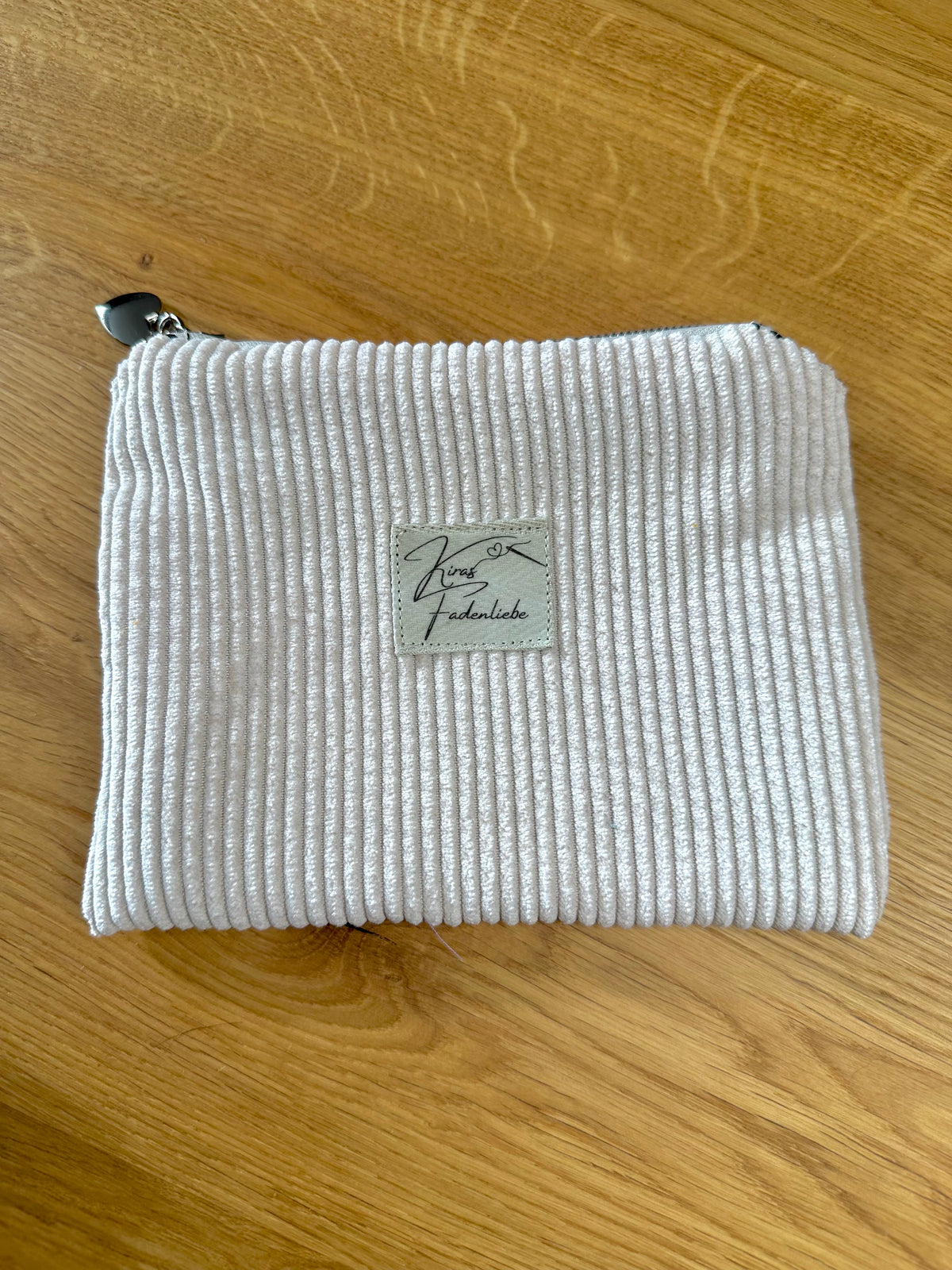 Kosmetikmäppchen beige/leo mit silber Gr. XS