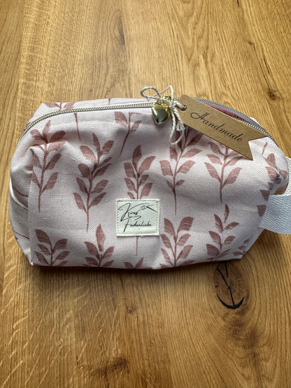 Kosmetiktasche - Blütenmotiv - rose Gr. M