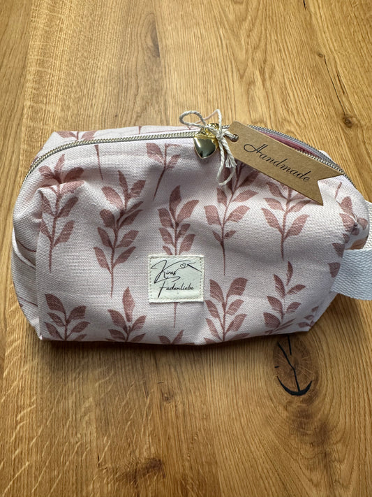 Kosmetiktasche - Blütenmotiv - rose Gr. M