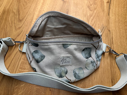 Bauchtasche Gr. M - Eukalyptus - Beige