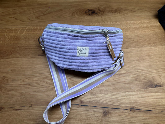 Bauchtasche Gr. M - Cord - Flieder